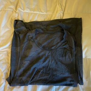 ❤️lululemon tank top